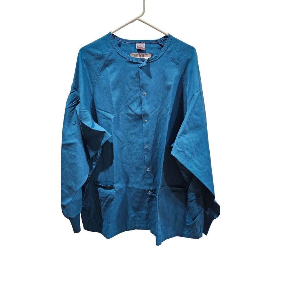 Medline Mens XL scrub top item #37